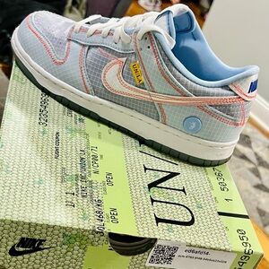 Nike Dunk Low x Union LA “Hyper Royal”